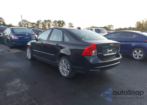 2010 Volvo S40 2.4I from USA, damaged, VIN YV1382MS5A2502225